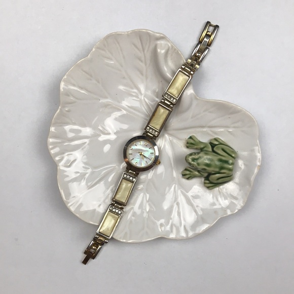 Vintage white gold watch rhinestone enamel Japan